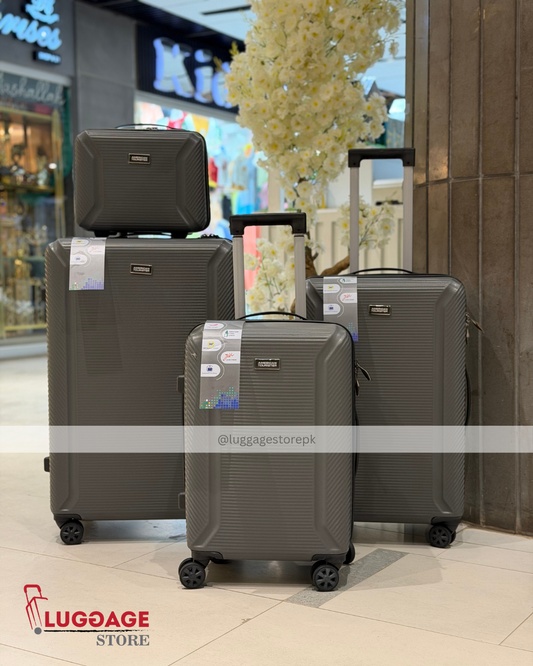 American Tourister – Premium Trolley Luggage with TSA Lock | Set of 4