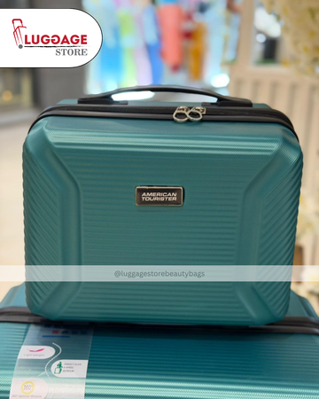 American Tourister Vanity Box
