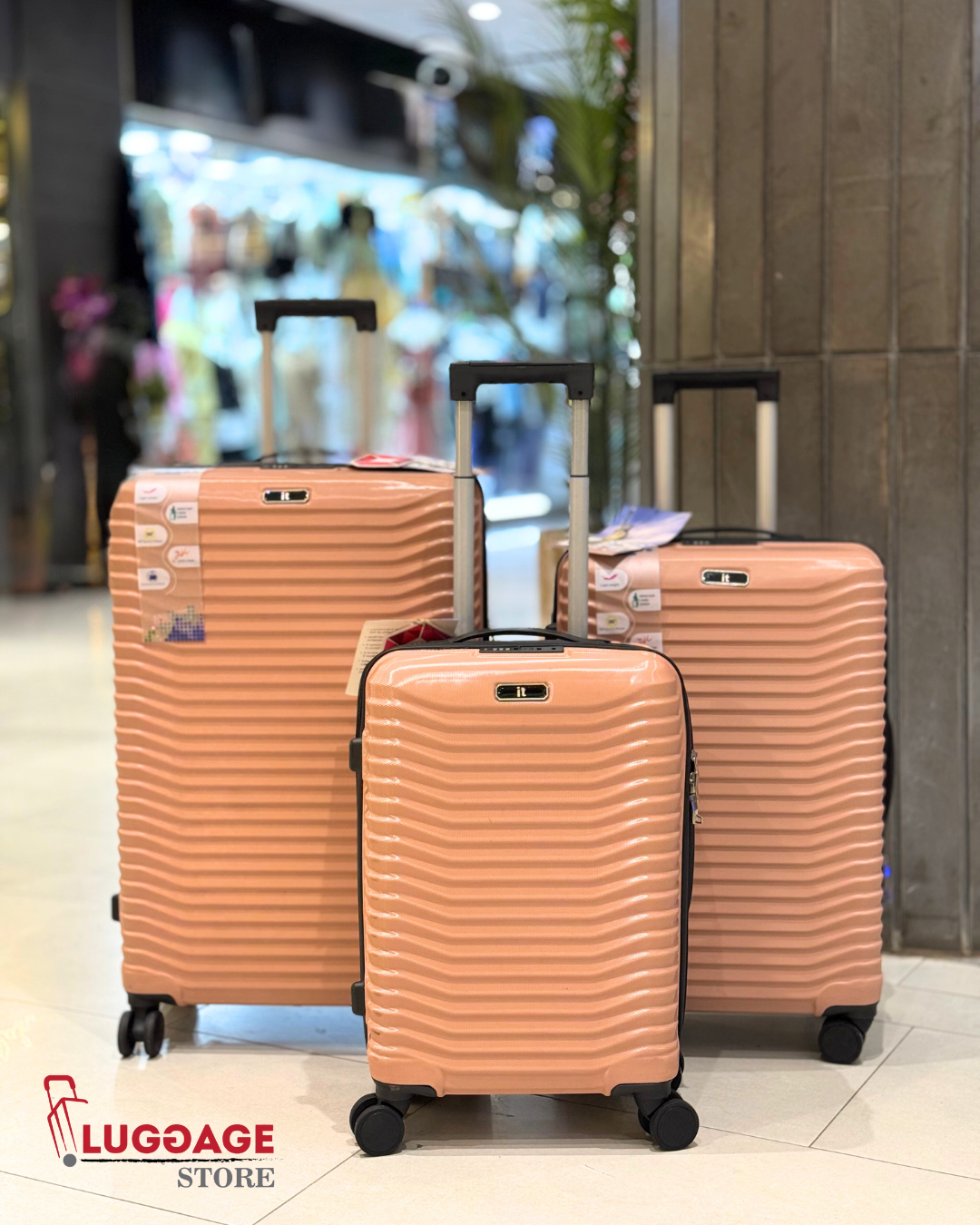 IT Luggage polycarbonate suitcase with TSA lock and 360 spinner wheels – 20 inch travel bag in Pakistan