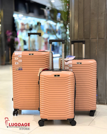 IT Luggage polycarbonate suitcase with TSA lock and 360 spinner wheels – 20 inch travel bag in Pakistan